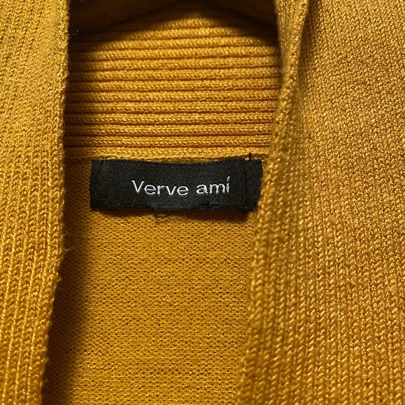 Verve ami Sweater Size Large - Picture 5 of 5